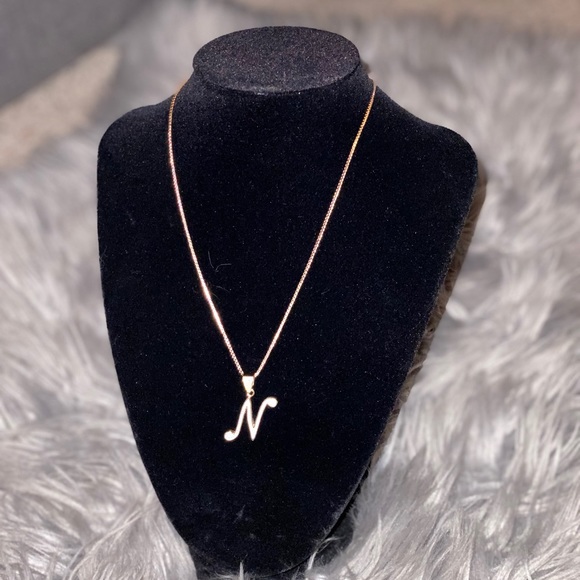 Cursive script initial necklace - Picture 3 of 3